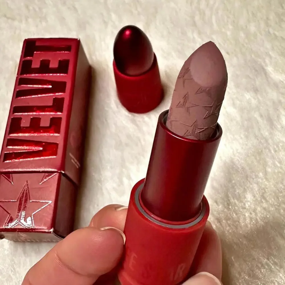 NIB Jeffree Star Velvet Trap Lipstick Mouse Trap Full Size 4g